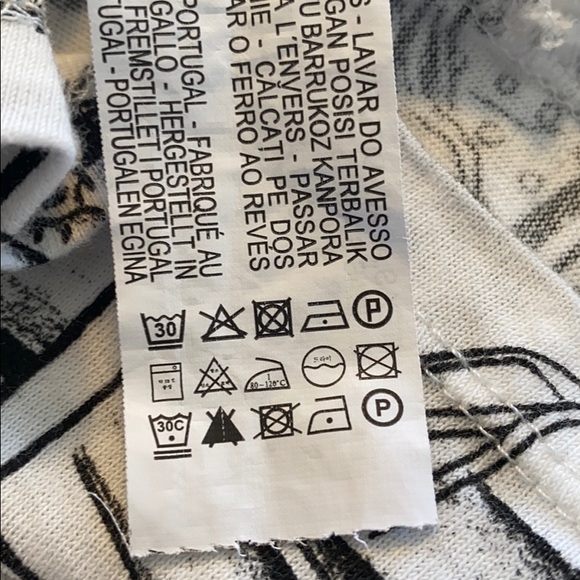 NWOT. Zara Chartoon Print -T-Shirt. Size L. - Picture 8 of 8